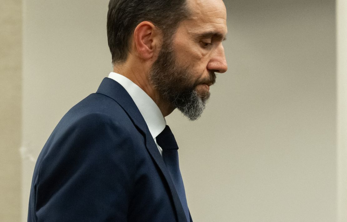 Special counsel Jack Smith arrives to speak to members of the media at the US Department of Justice building in Washington, DC, on August 1, 2023. Donald Trump was indicted on August 1, 2023 over his efforts to overturn the results of the 2020 election -- the most serious legal threat yet to the former president as he campaigns to return to the White House. (Photo by SAUL LOEB / AFP) (Photo by SAUL LOEB/AFP via Getty Images)